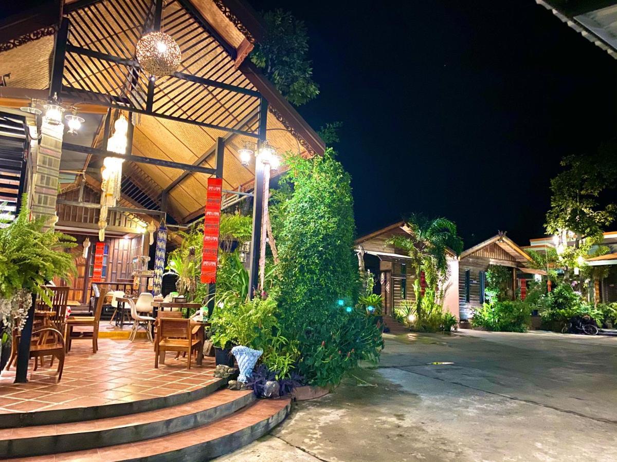 Khum Lanna Boutique Hotel Sisaket Exterior photo