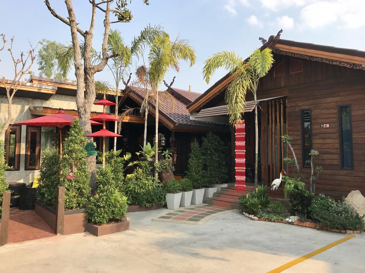 Khum Lanna Boutique Hotel Sisaket Exterior photo